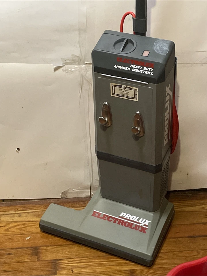 Electrolux Prolux Plus Aspiradora vertical comercial de alta resistencia cable de 40 pies probado Foto 2 de 4