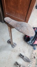 Antique Cast Iron Cobbler Shoe Last Stand w/ 3 Interchangeable Lasts   3 Sizes