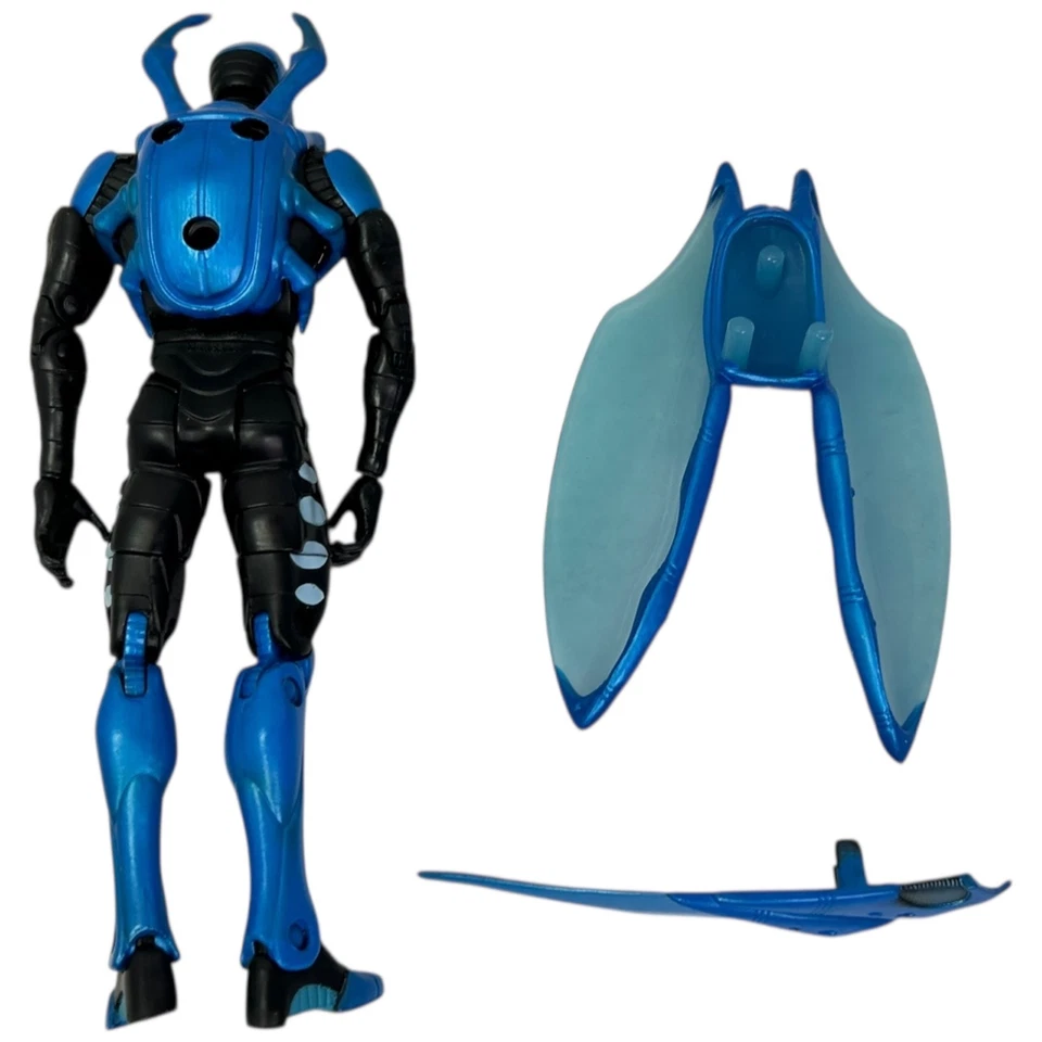 6-дюймовая экшн-фигурка DC Universe Classics Blue Beetle от Mattel б/у - Изображение 4 из 4