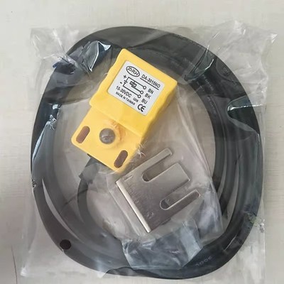 1pcs New DRH proximity switch DA-3015NO *la