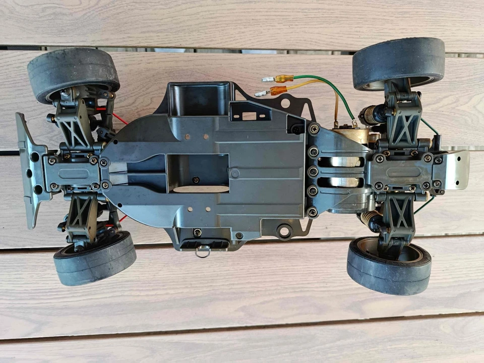 Vintage RC 1/10 Tamiya TA03 R (ta02 ta01 ff01) - Photo 2/4