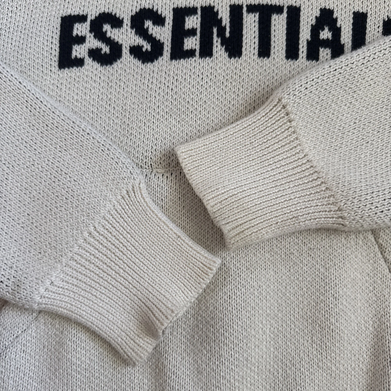 Felpa con cappuccio pullover Fear of God Essentials in maglia panna taglia XS C8