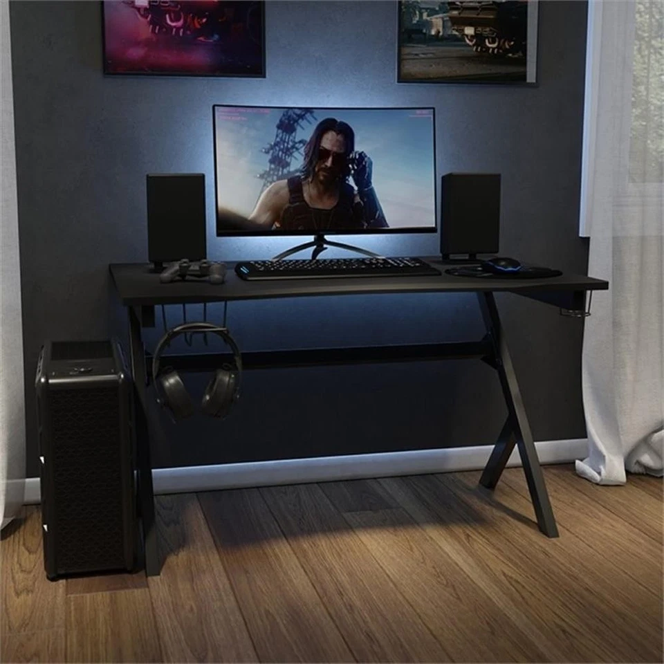 Escritorio de computadora para juegos de madera Flash Furniture 45" con gancho para auriculares en negro Foto 2 de 4