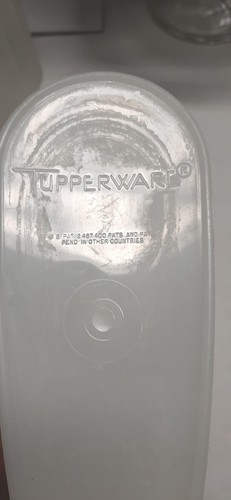 Vintage TupperwareJuice Pitcher 2 quart Slim 587 + Clear Lid + Handle - Picture 3 of 3