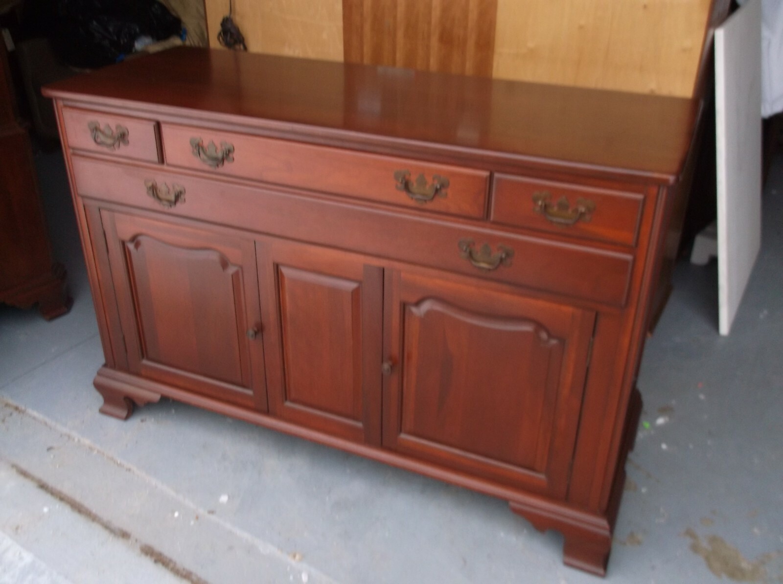 Willett Wildwood Cherry Sideboard/Buffet eBay