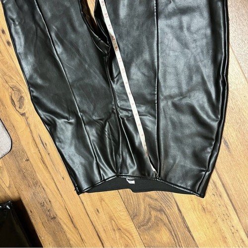Abercrombie & Fitch Curve Love Vegan Leather Split-Hem Flare Pants Large Short U - Picture 3 of 6