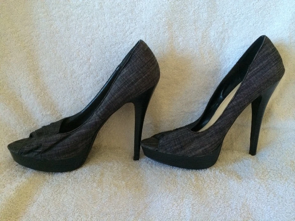 Zapato de tacón alto PAPRIKA gris peep toe de lona para mujer talla 9 Foto 3 de 4