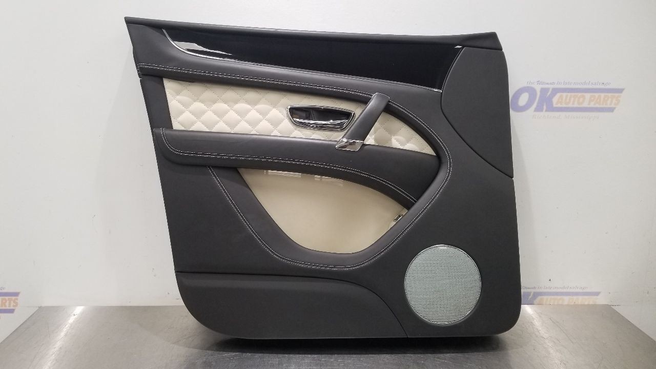 Bentley Bentayga Front Left Door panels Set White