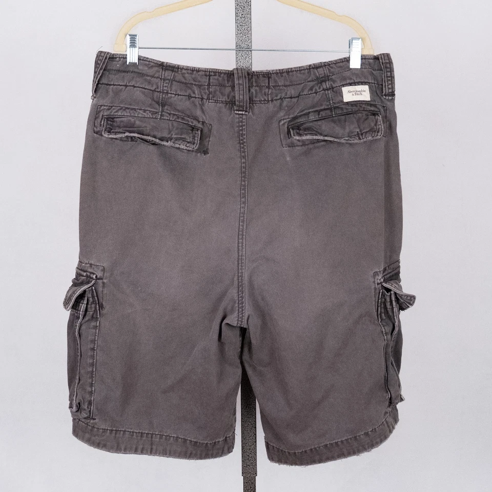 Abercrombie & Fitch Men's Distressed Cargo Shorts Size 36 Gray Heavyweight Y2K - Image 4 of 4