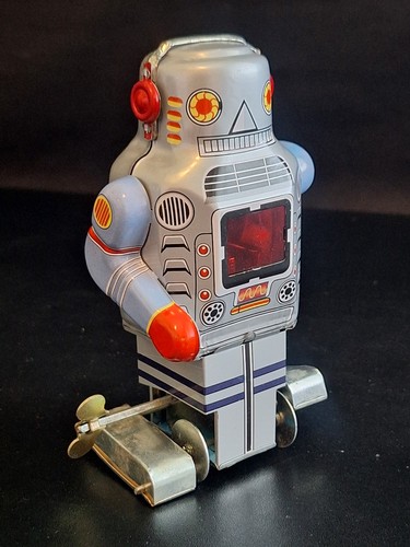 Wind Up Walking "Ichiko" Style Tin Robot With Sparks Works! (Reproduction?)