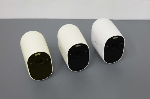 Arlo Essential VMC2330 Spotlight Indoor/Outdoor Wireless Camera 3-Pack
