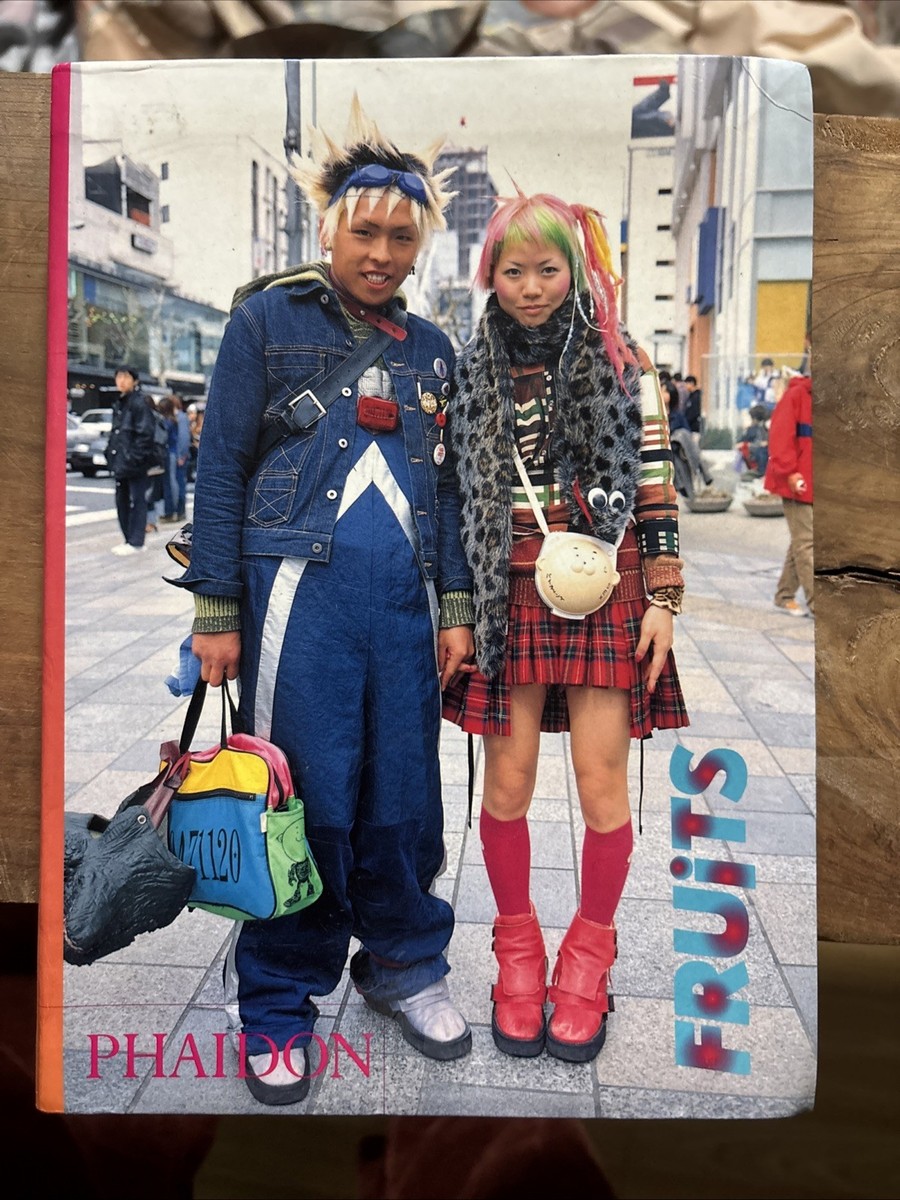 ジ*ン様 FRUiTS 6冊セット 116,117,118,119,120,12 Fresh Fruits: Aoki, Shoichi: 9780714846217: Amazon.com