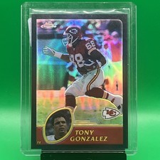 Tony Gonzalez Catches Everything but the Hobby's Attention 6