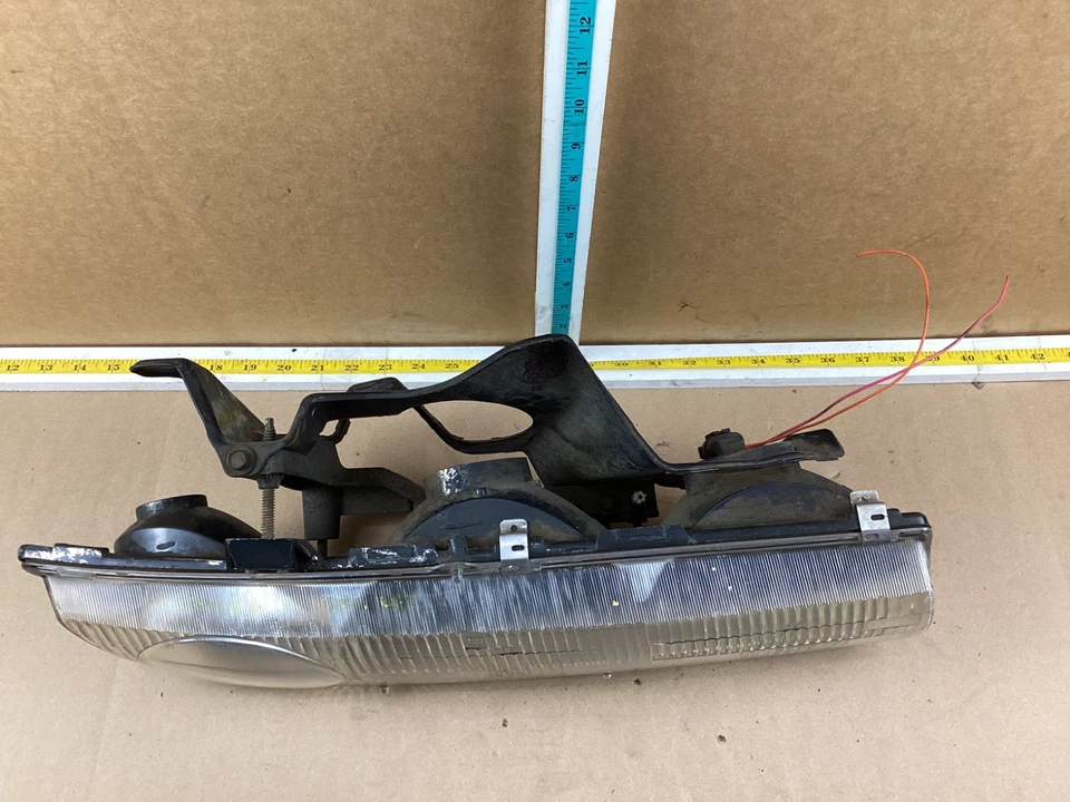 Conjunto de faros laterales de pasajero derecho Saturn serie S 1996-1999 211170 OEM Foto 4 de 4