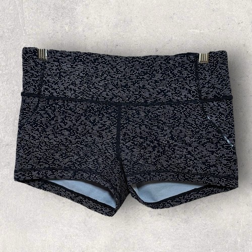 Lululemon Quick Pace Short (2.5") in Soundwave White Black / Black Sz 8