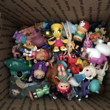 Mixed 1' OR 2' TOY FIGURE LOT IN BOX WITH  5LB  FREE SHIPPING SEE PHOTOS