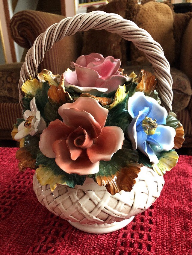 Capodimonte Table Flower Floral Basket Centerpiece Crown N Italy