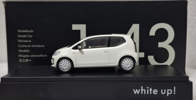 Volkswagen white up! ミニカー 1:43 Volkswagen VW Up! 5-Door 2012 White Met 1:43 Schuco 1S40993000K1