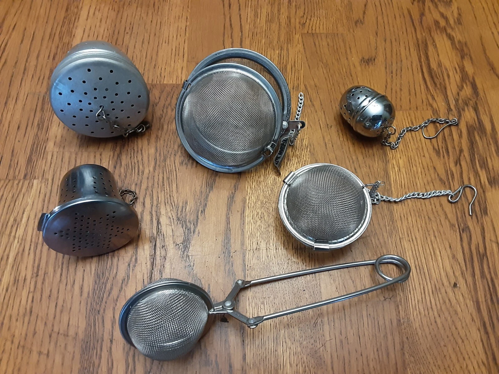 Vtg Tea Infusers Metal Aluminum Stainless Variety Oval Mesh Handles Lot of 6