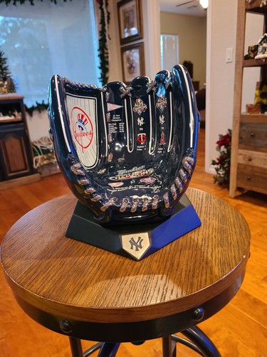 Yankees 2009 World Series Champions Commemorative Danbury Mint Keramikhandschuh. - Bild 9 von 10