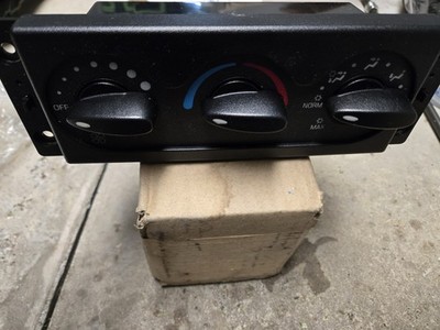 2015 International Prostar Heater Controls-- 5011156R2