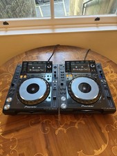 Pioneer CDJ 2000NXS Pair Near Mint Condition With Deck Savers Free 24hr Postage