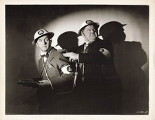 LAUREL AND HARDY photo argentique originale d'epoque 25.50x20.50cm