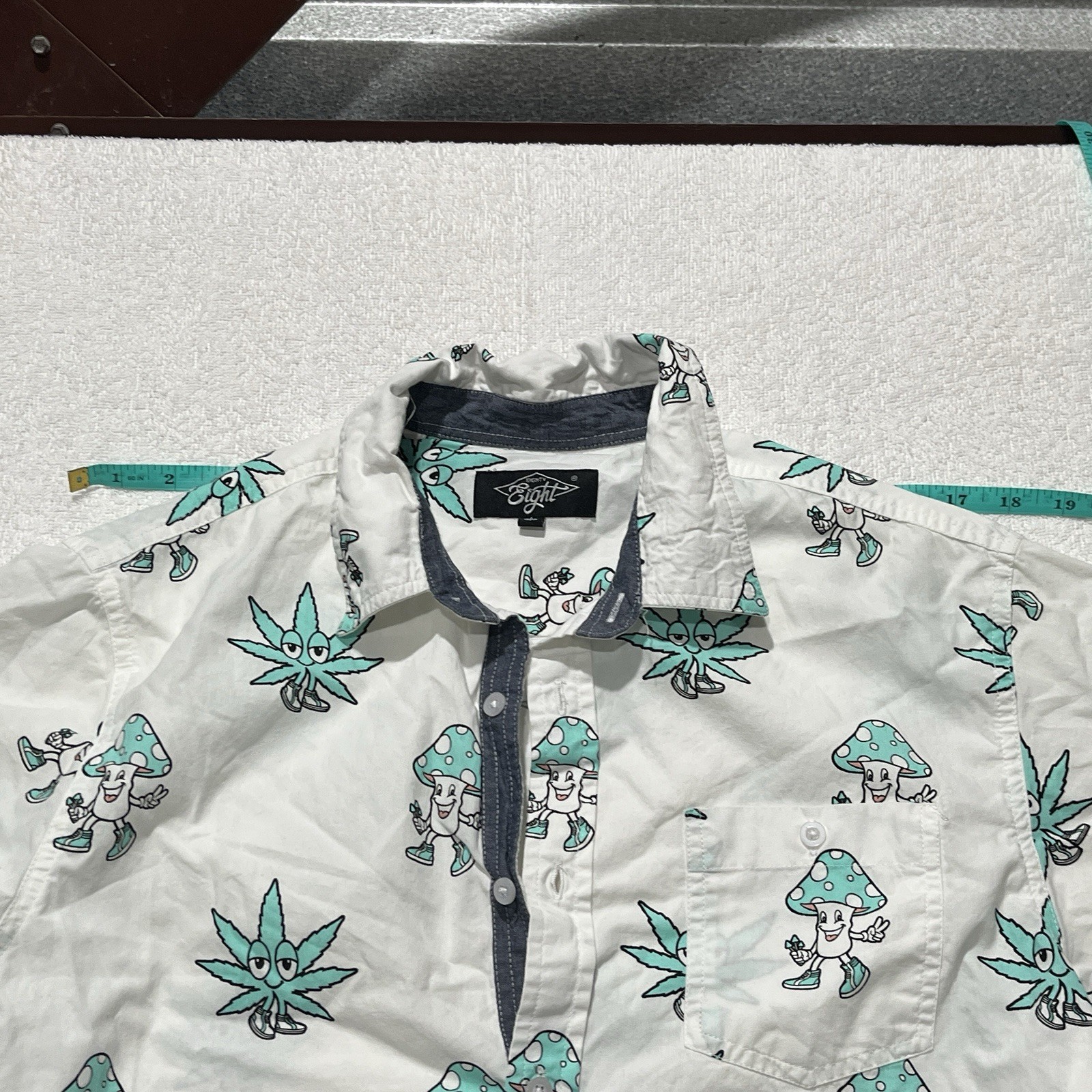 AMAZING CONDITION!! Eighty Eight Button Down Shor… - image 4