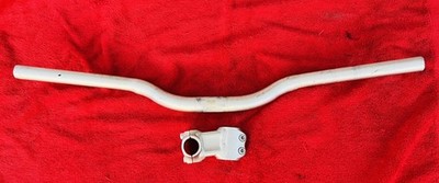 Hot Metal aluminium MTB Handlebars & Stem 25.4mm clamp, 620 mm width, 50mm rise 