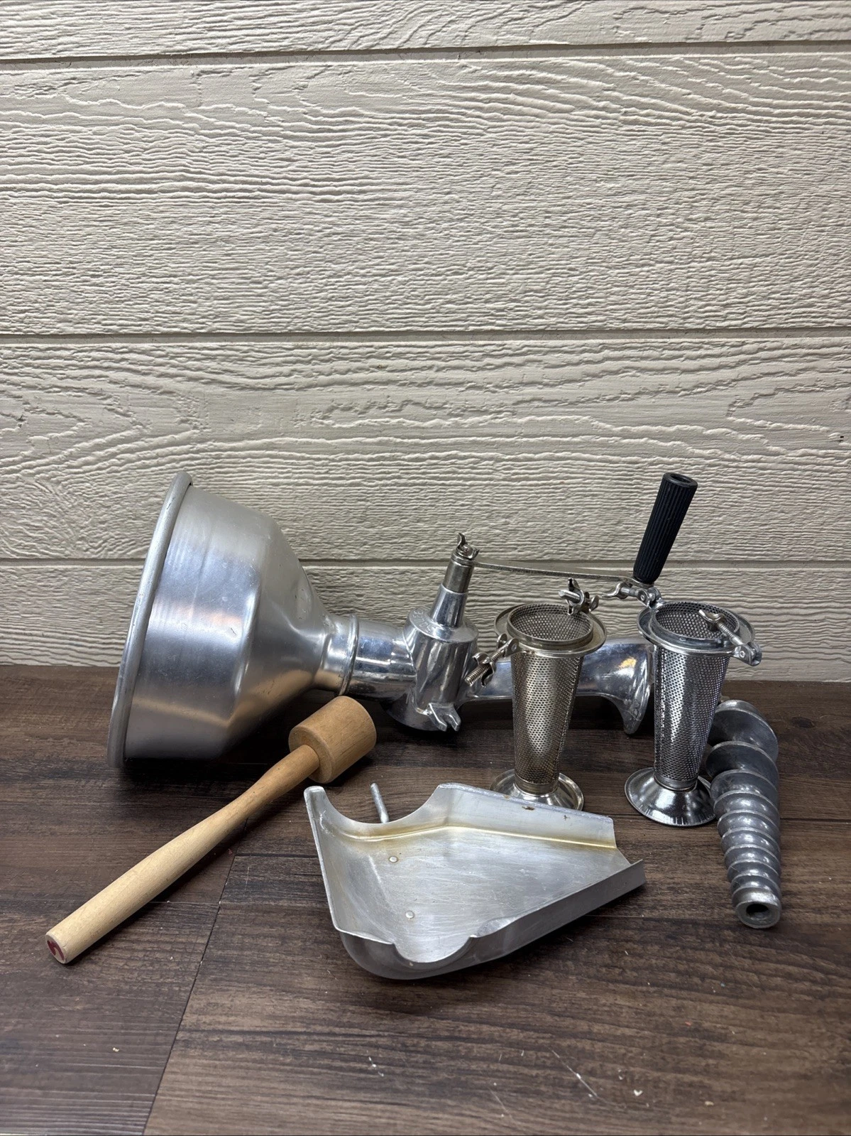Vintage The Original All Metal Squeezo Strainer Garden Way 400-TS
Opens in a new window or tab