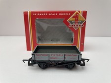 Hornby Railways R151 'VICTORIA' 3 Plank Wagon  00 Gauge New