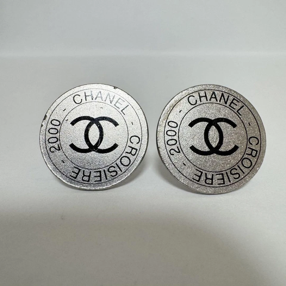 РЕДКИЕ серьги CHANEL Coco Mark круглые серебряные металлические с винтажным логотипом подлинные отличное состояние - Изображение 2 из 4