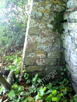 Foto 6x4 Benchmark auf Strebepfeiler der Scheune in Mackney Ordnance Survey Schnitt ma c2010