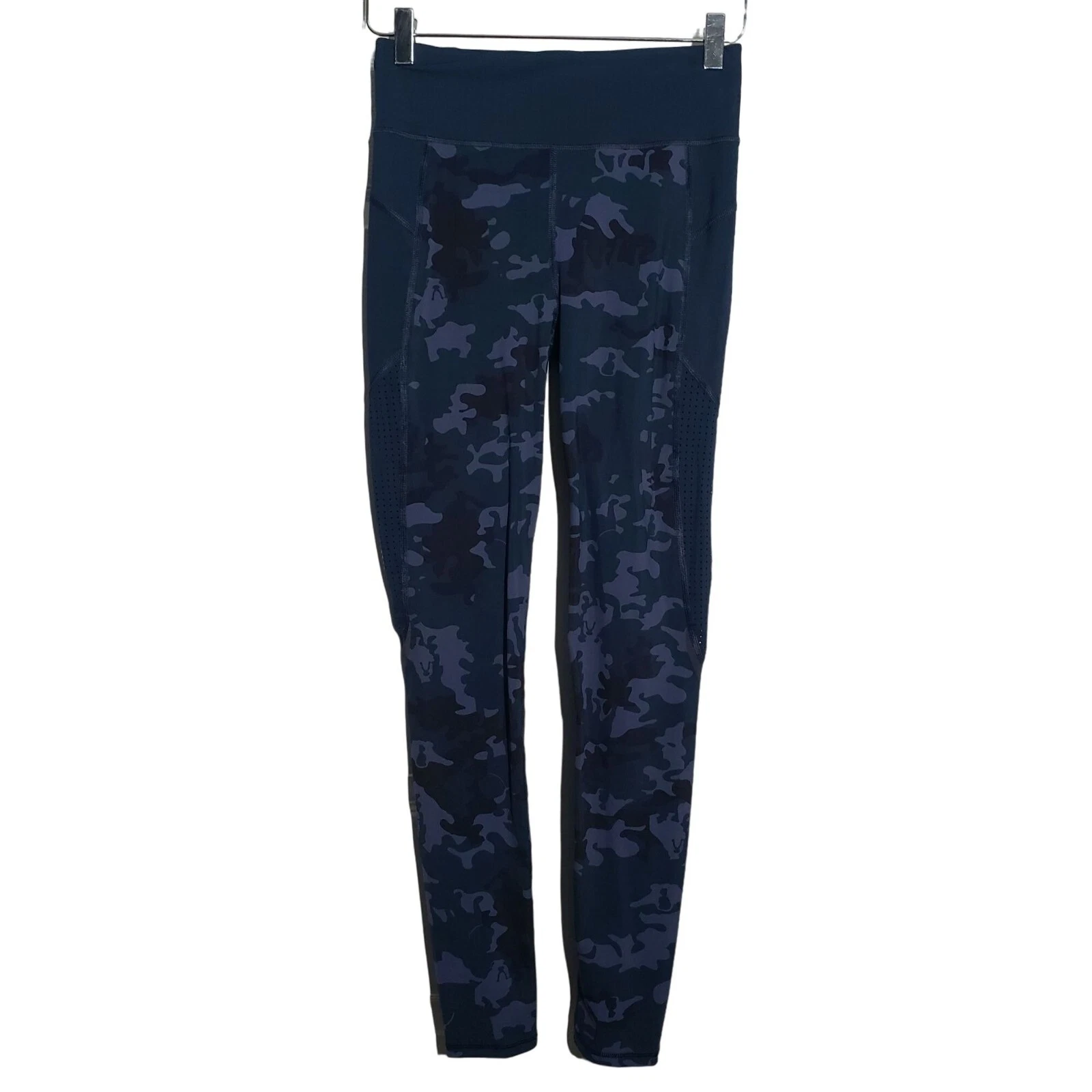 sweaty-betty camo zero gravity gym yoga workout leggings
