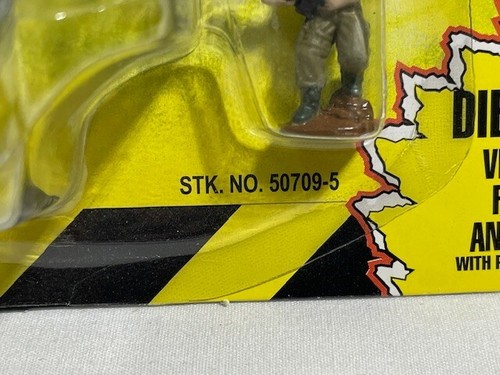 1997 Matchbox Jurassic Park The Lost World Tracker Trapper 4x4 w/ Eddie Carr - 第 2/4 張圖片