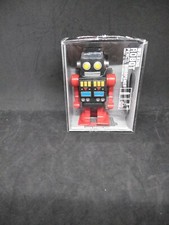 Kikkerland Robot Pencil Sharpener Walking Toy 4" works 