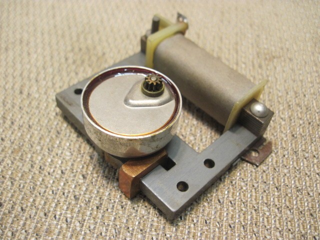 Vintage Telechron &ldquo;S1&rdquo; Electric Clock Motor &ndash; made in USA