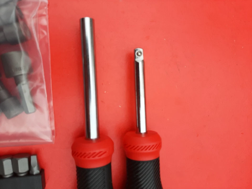 NEW 61 Piece CRAFTSMAN Magnetic Hex 1/4" Driver Spinner HANDLE Bit Driver Set - Image 4 of 4