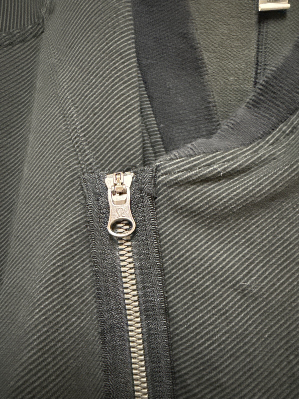 Lululemon Mula Jacket Asymmetrical Bundle Wrap Zi… - image 4