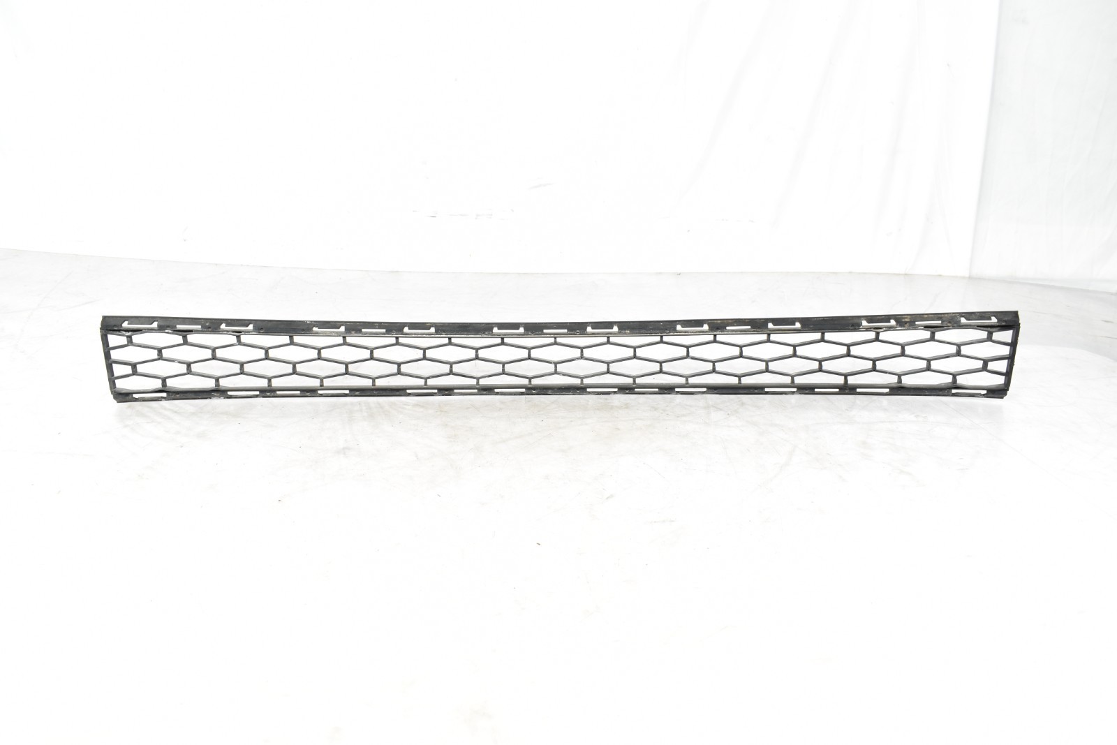 🚀 14-17 Maserati Ghibli M157 Front Bumper Lower Center Grill Grille Guard OEM