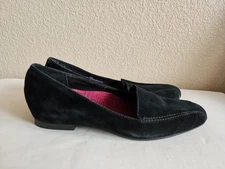 New  Munro  Diedre black suede shoes. sz9SS.RT$150