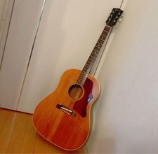 Gibson J-50 1966 Vintage Hard Case Included No.MG1352