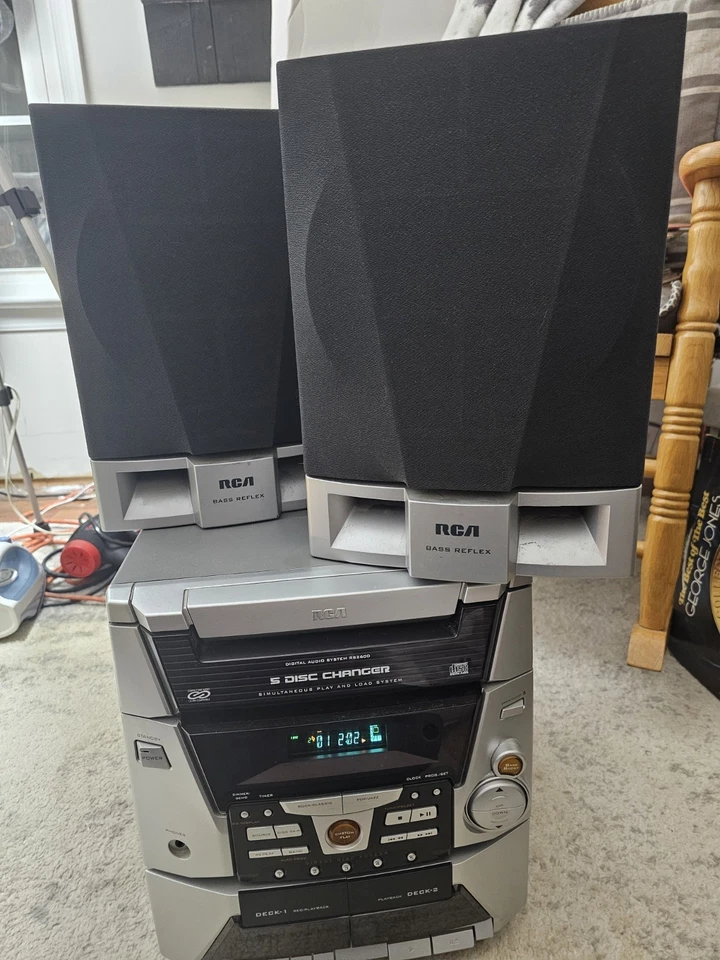 Working RCA RS2600 Digital Audio Sys 5-Disc CD, Dual Cassette Bass Re💪Speaker - Image 4 of 4