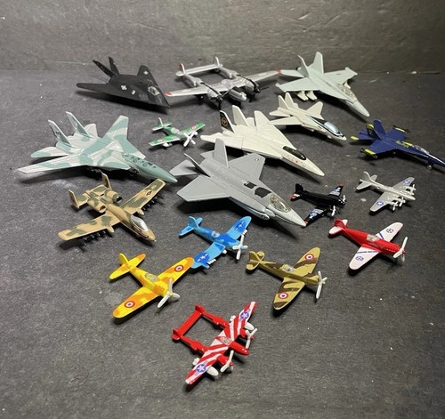 Lotto 17 Maisto Die-cast Militare Aeronautica Militare Marina Militare Caccia F14 F35 Seconda Guerra Mondiale