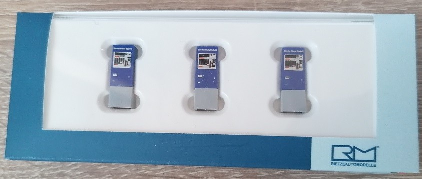 Rietze 70306 - 1/87 Snack Machine 3 Pieces SBB Ticket Machine (CH) - New