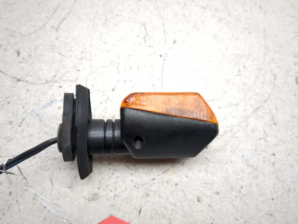 Luz indicadora intermitente intermitente señal de giro trasera derecha Honda NT650 Hawk GT 88-91 Foto 3 de 4