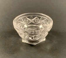 EAPG OPEN SALT CELLAR CLEAR GLASS ON SIX SIDED BASE EX COND