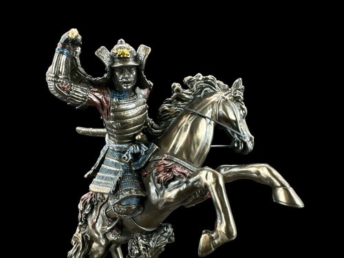 Japanischer Samurai auf Pferd in Rüstung mit Katana-Schwert WU78210A4 - Bild 3 von 11