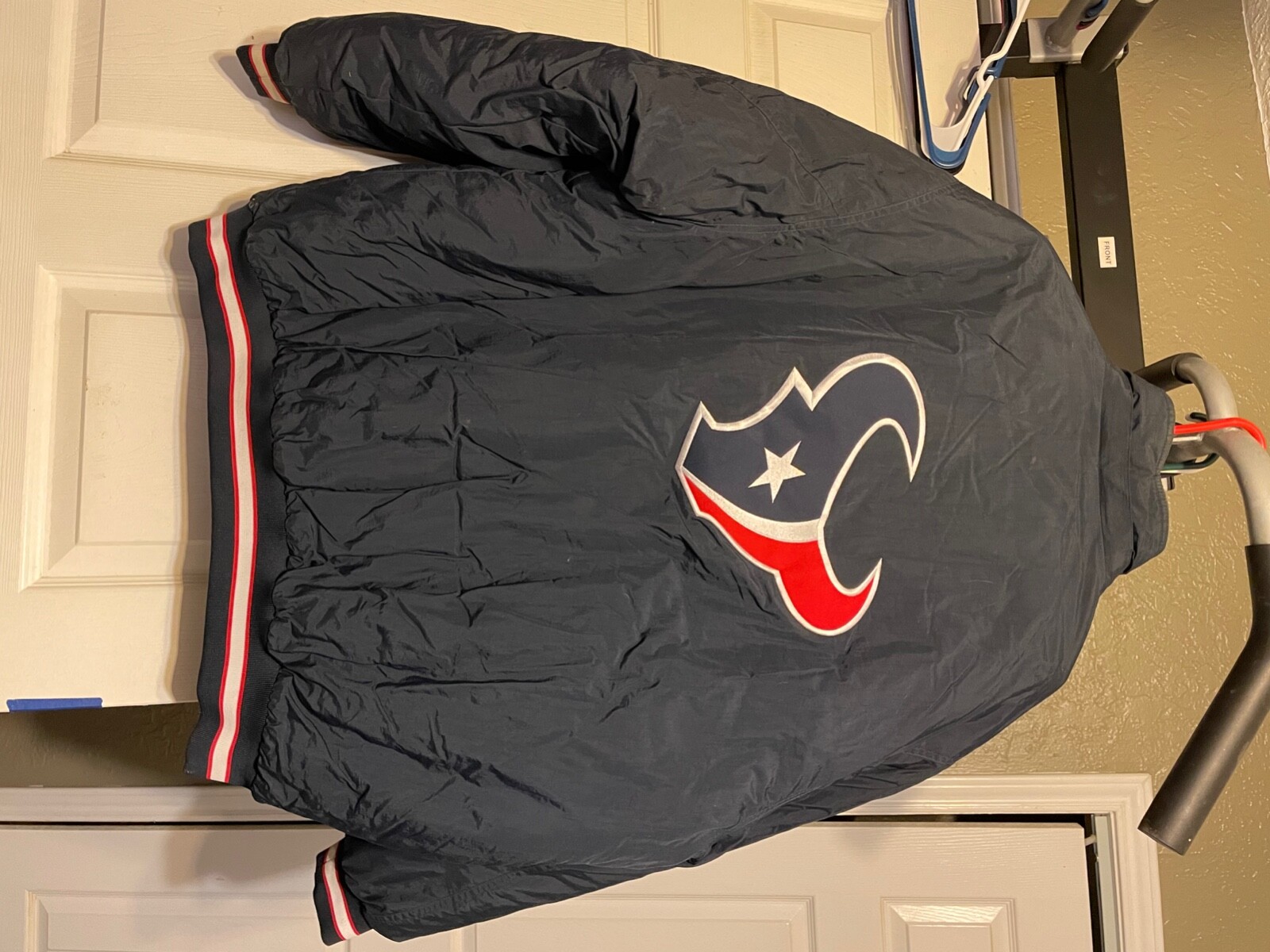 Reebok Texans Puffer Jacket for Men - Warm & Stylish NFL Outerwear-image