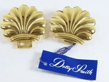 Vintage Scarf Clips Dotty Smith Sell Shape Gold Tone Minor Wear on Back D1877